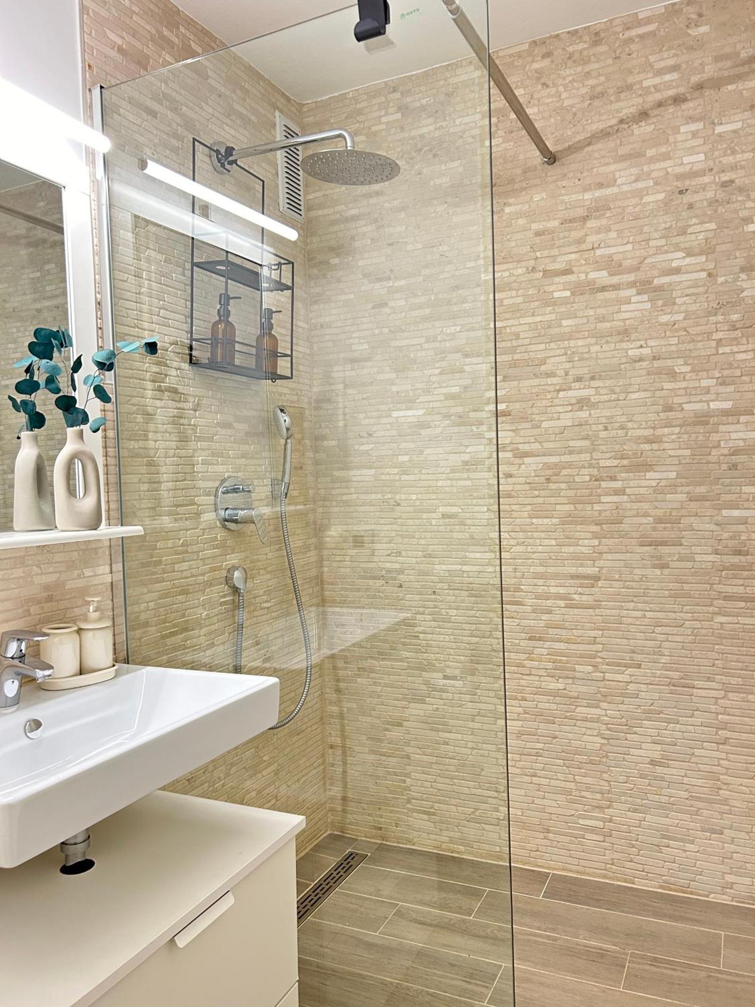 Modernes Designer-Apartment Fuer 7 Gaeste - 80Qm In Zentraler Lage, Self-Check-In Карлсруе Екстер'єр фото