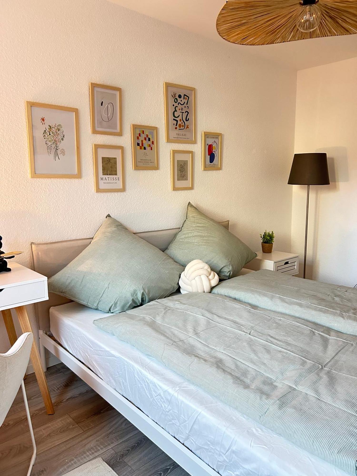 Modernes Designer-Apartment Fuer 7 Gaeste - 80Qm In Zentraler Lage, Self-Check-In Карлсруе Екстер'єр фото