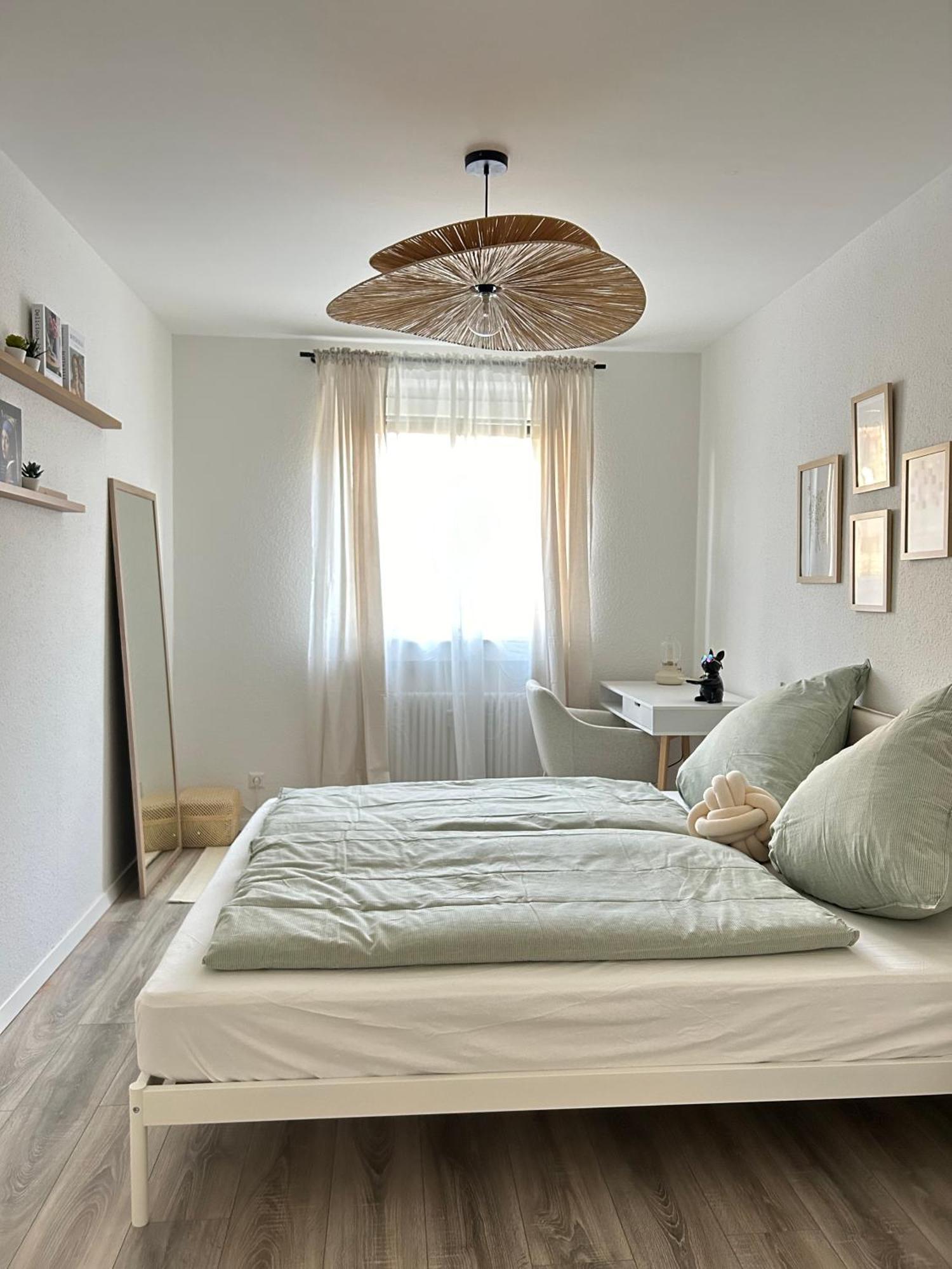 Modernes Designer-Apartment Fuer 7 Gaeste - 80Qm In Zentraler Lage, Self-Check-In Карлсруе Екстер'єр фото